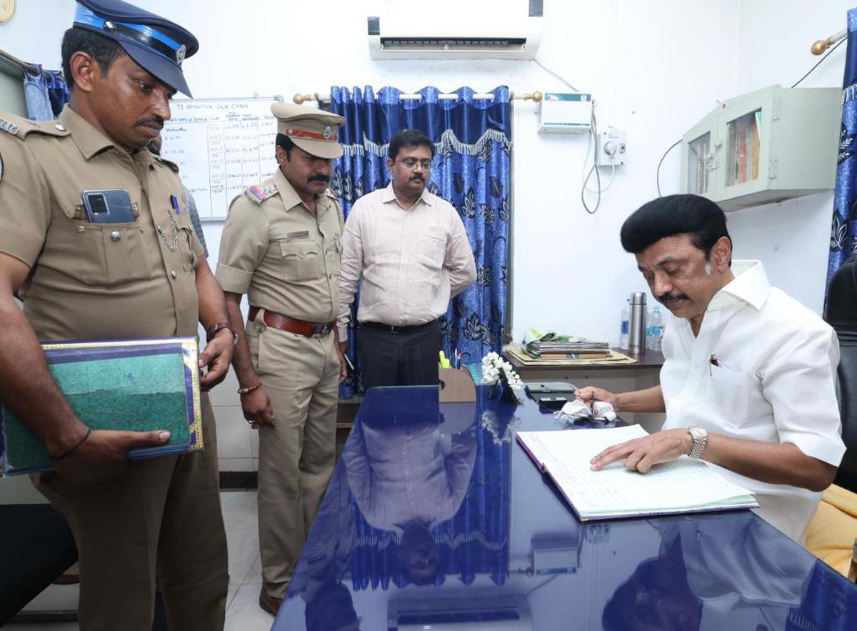 CM Stalin pays surprise visit to Ambattur police station - The Hindu