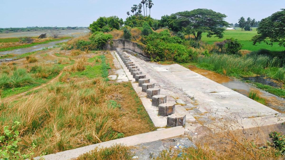 Culvert across the surplus weir of Bahour Lake yet to become a reality