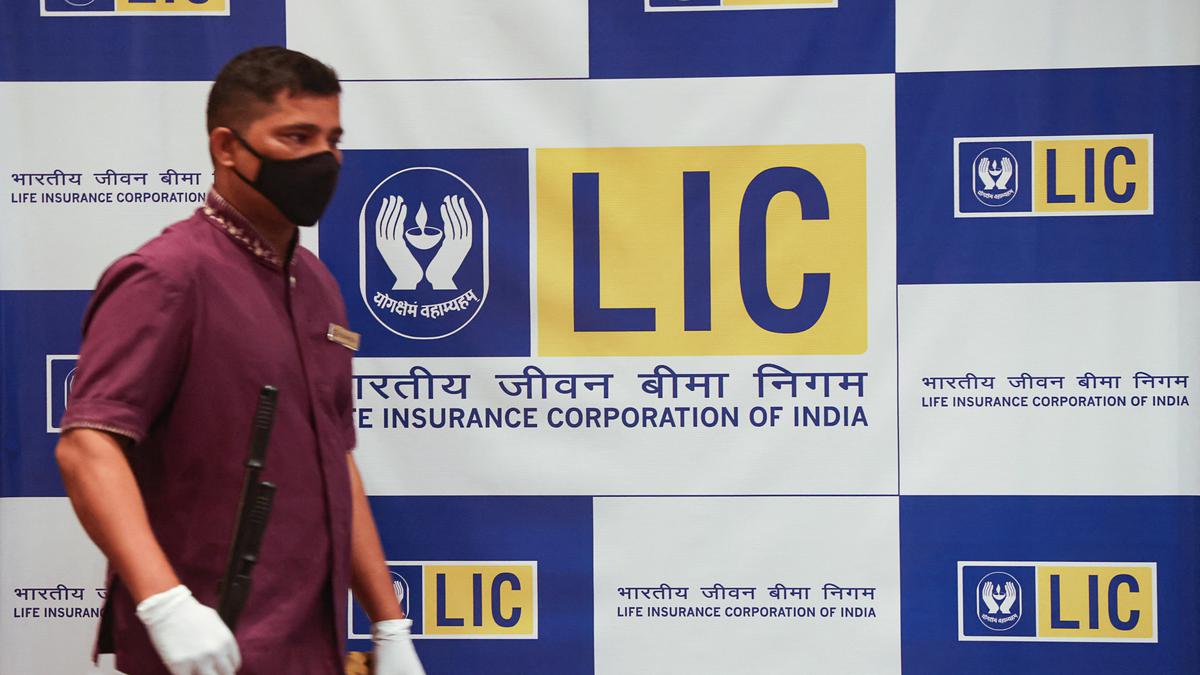 LIC IPO fully subscribed on day 2; offer closes on May 9