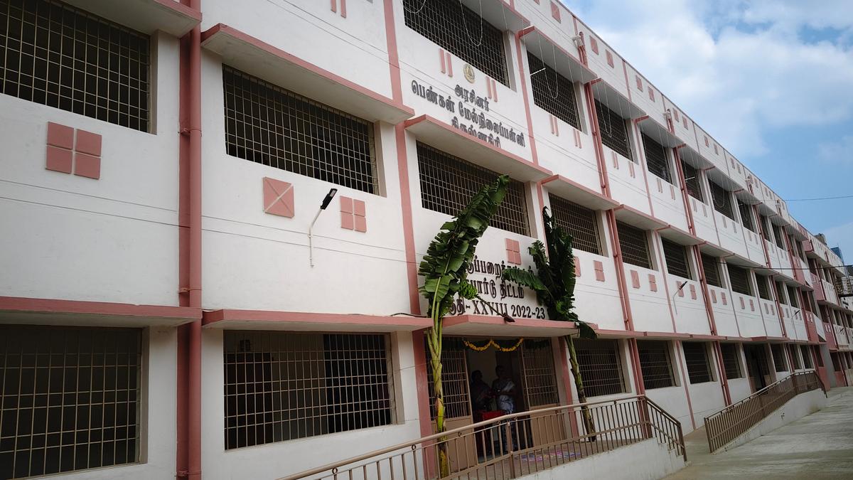 Chief Minister inaugurates new libraries, classrooms in Krishnagiri