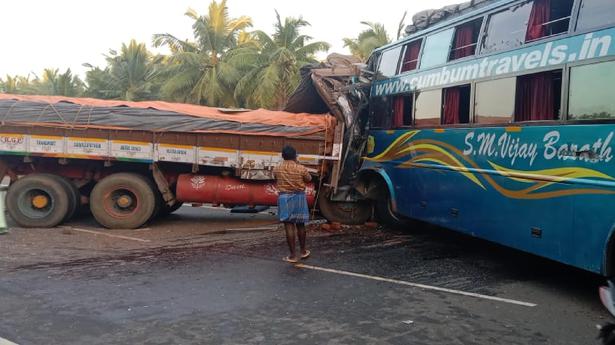 One killed, 10 injured in bus-lorry collision near Dindigul