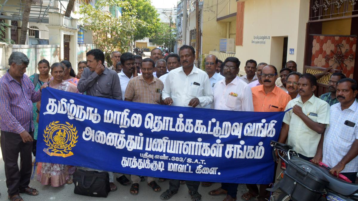 Cooperative Society employees insists on cancelling unprofitable schemes
