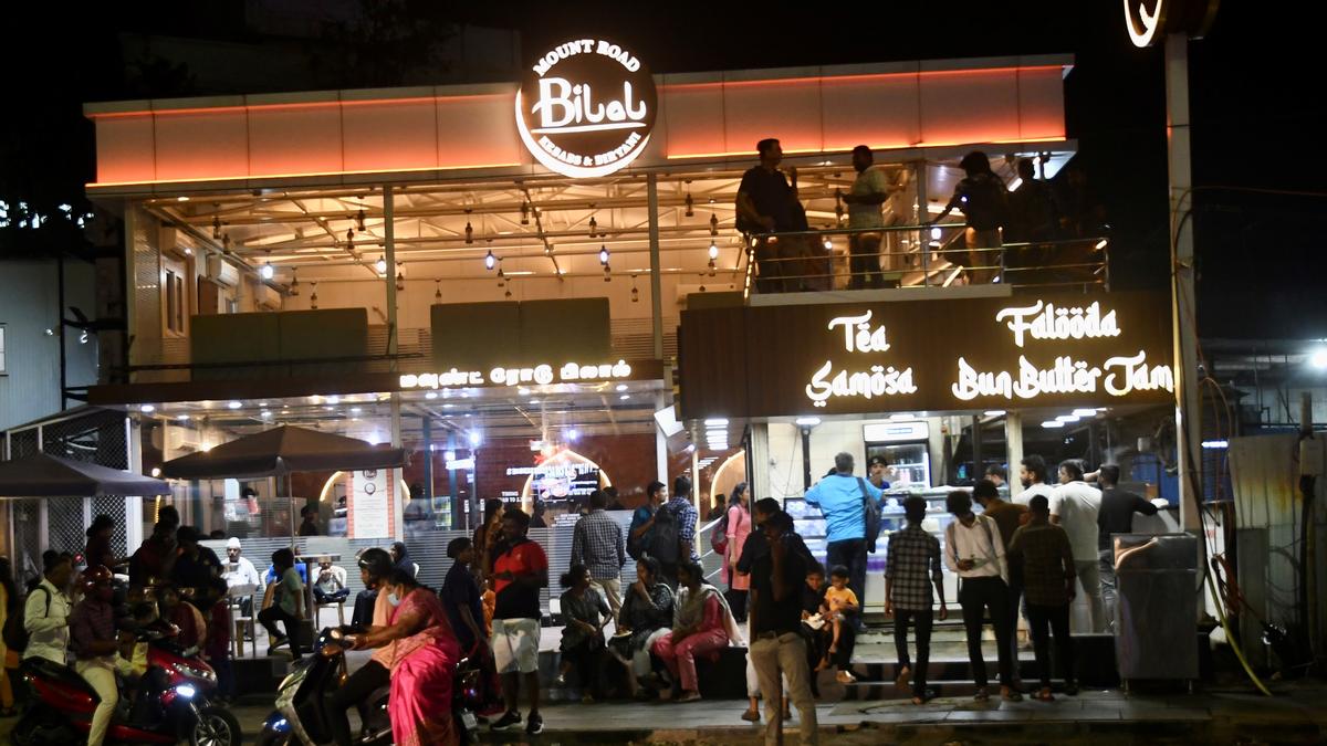 Eight persons hospitalised after eating food from two restaurants in Chennai