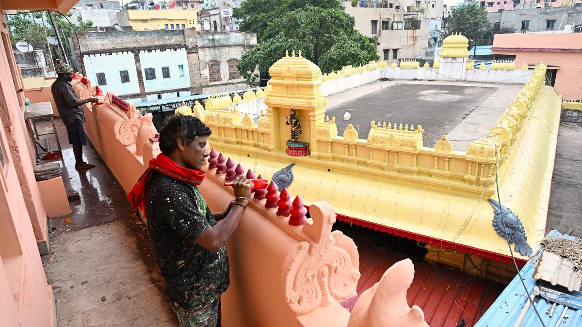 Elaborate arrangements made for ‘Margasira Masotsavam’ beginning December 2, Kanaka Mahalakshmi temple Executive Officer informs Visakhapatnam District Collector