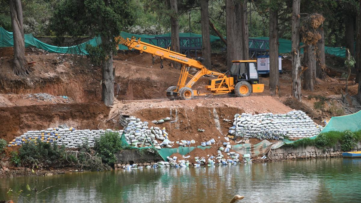 ‘Illegal’ mega structures coming up under PPP model around
Ooty lake as part of adventure tourism initiatives 