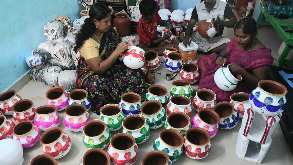 Floods leave Thoothukudi pottery industry in a mess