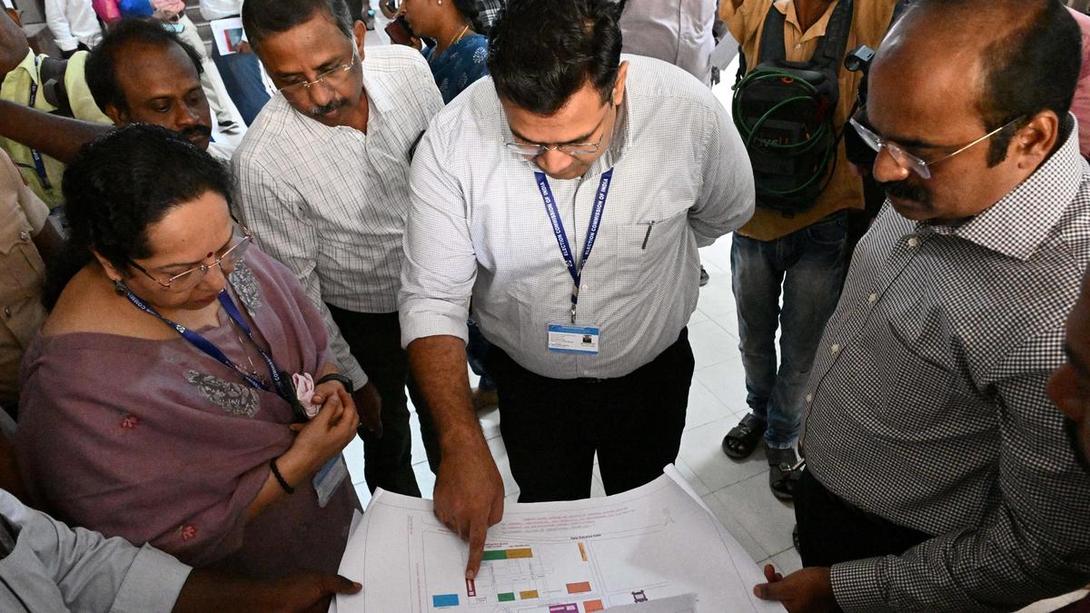 General Observers inspect counting centre in Tirunelveli