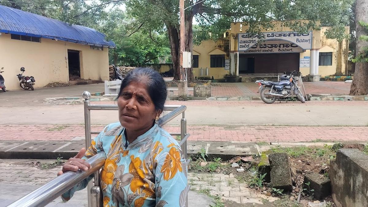 Meet Anasuya, the woman managing a Shivamogga crematorium for over 25 years