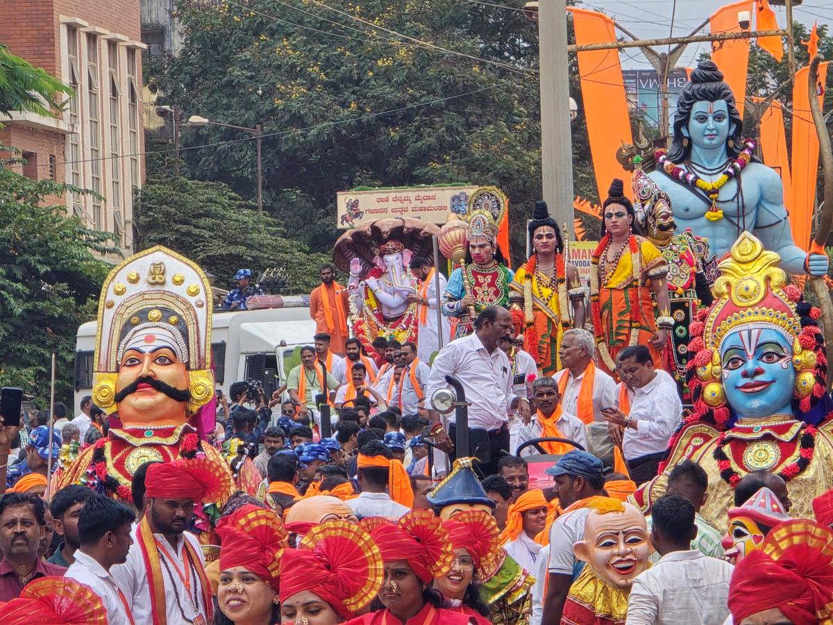 Grand, colourful farewell to Ganesha from Idgah Maidan in Hubballi - The  Hindu