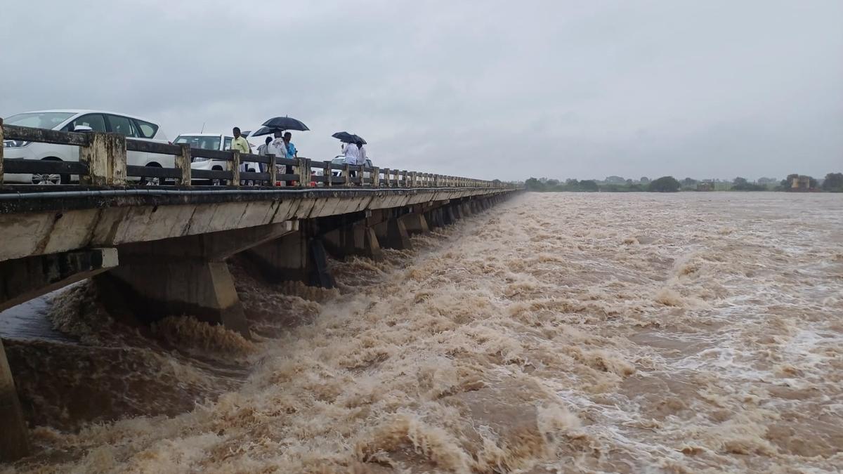 Picture of contrast: Deficient in south, surplus in north, Southwest Monsoon averages out as ‘normal’ in Karnataka 
 