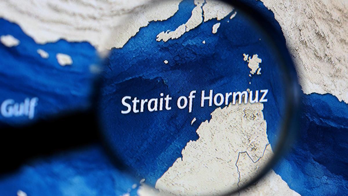 No permission required to sail through Strait of Hormuz, says govt official