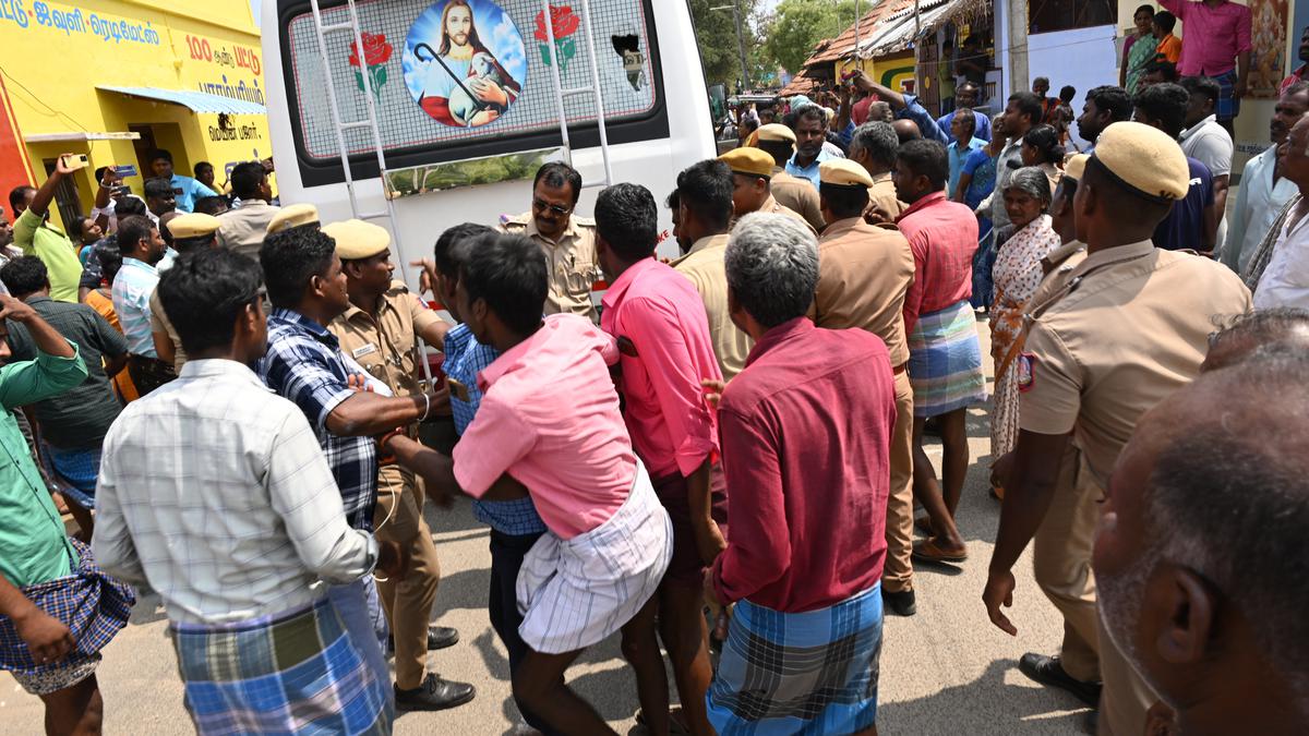 Pottalurani villagers in Thoothukudi boycott election demanding closure of fish processing units