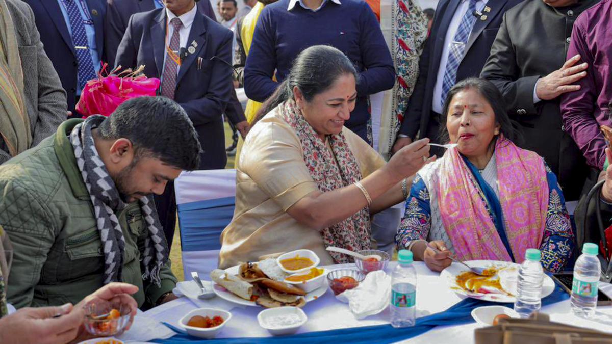 Delhi CM inaugurates projects worth ₹327 cr for slums