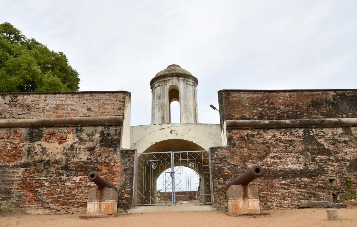 A view of Sadras Fort was established as part of Dutch Coromandel.