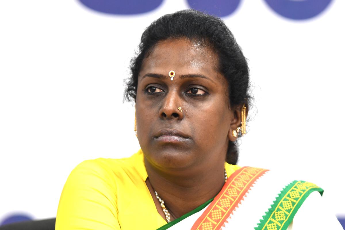 Akkai Padmashali becomes first transgender person from Karnataka to be part  of SC-appointed panel - The Hindu