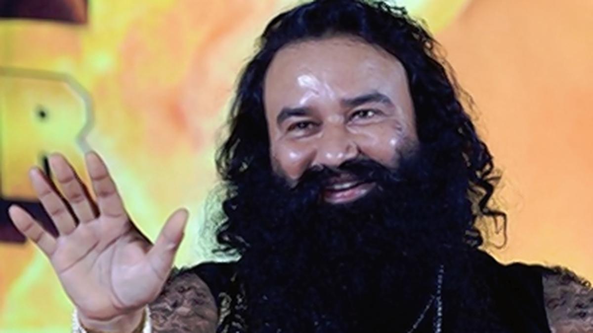 Supreme Court asks Gurmeet Ram Rahim, others to respond to CBI plea against their acquittal in 2002 murder case