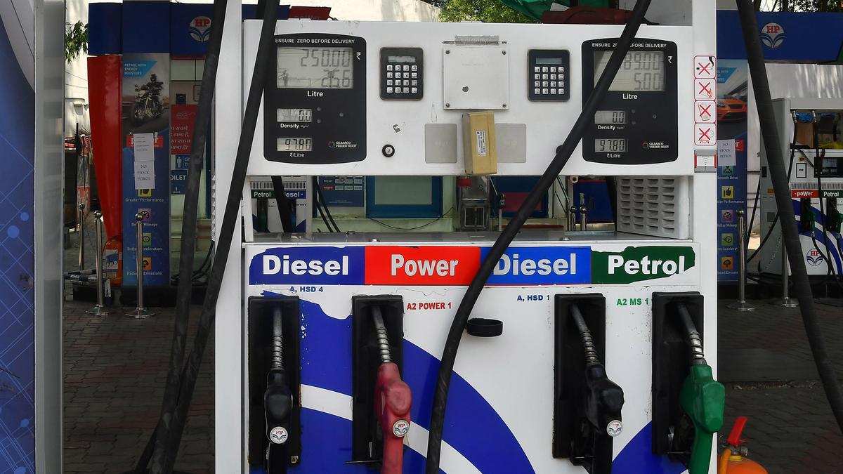 No change in ATF price for domestic airlines; petrol, diesel, LPG rates steady