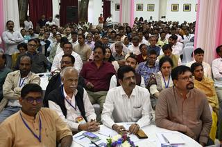 Thin attendance in Assembly continues in Belagavi session - The Hindu