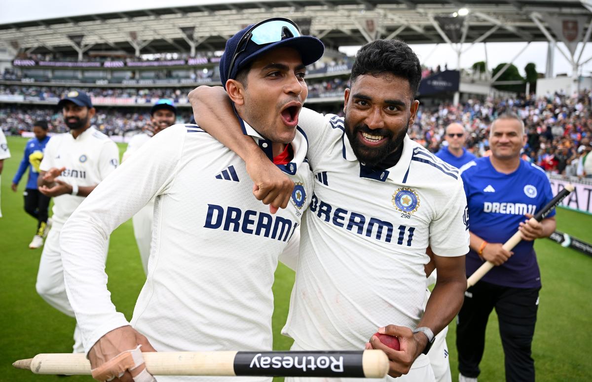 Shubman Gill and Mohammed Siraj celebrate the thrilling victory at The Oval.