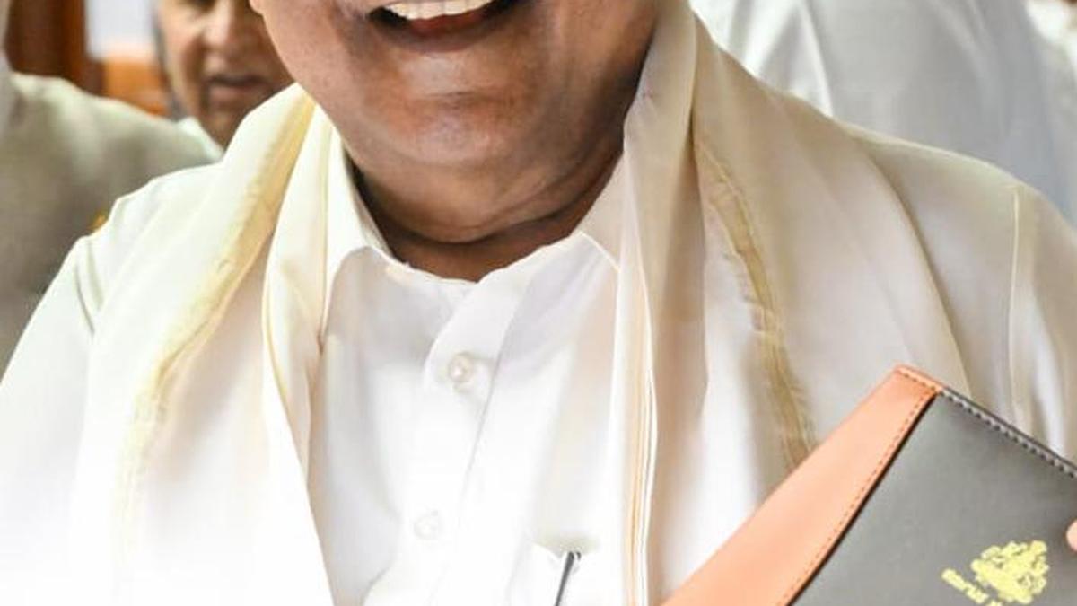 ₹500 crore for suburban rail, 41 km of metro line to be operational in 2026-27, says Chief Minister