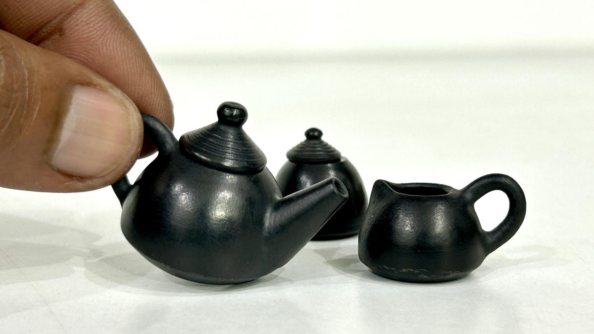 Meet Om Prakash Galav, 15th generation potter, who brings his pots to Bangalore Dastkar Bazaar 2025