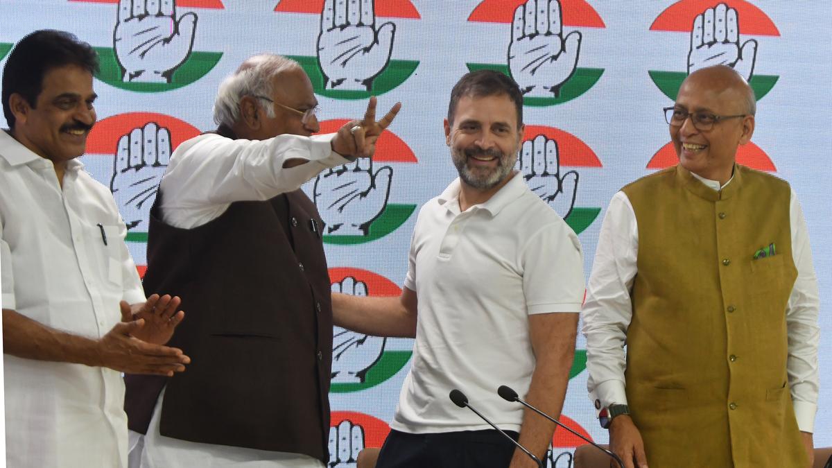 Congress workers in Kerala jubilant after SC stays Rahul’s conviction in defamation case