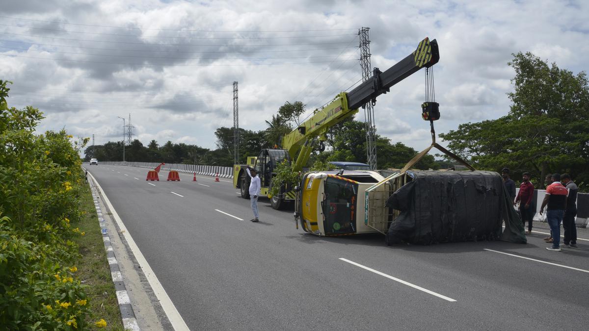 Motorists violating lane discipline, overspeeding, and tyre burst cases contributing Bengaluru-Mysuru Expressway accidents