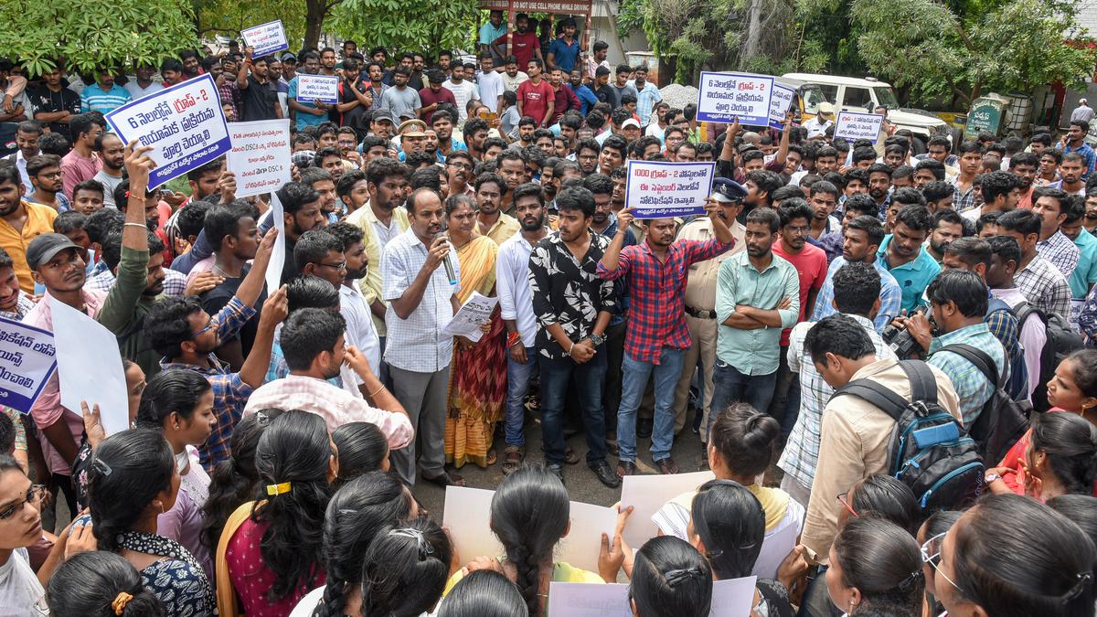TDP organises a protest in Visakhapatnam seeking immediate release of Group II notification