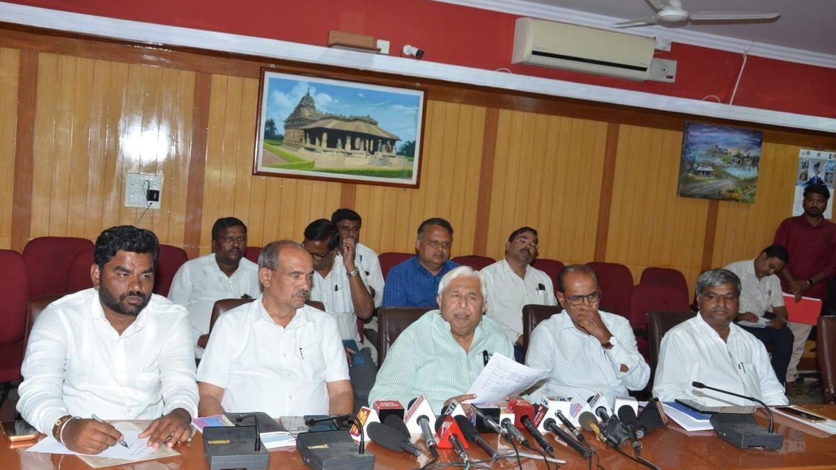 Eight more Lakkundi structures will be declared as protected monument, says  Minister - The Hindu