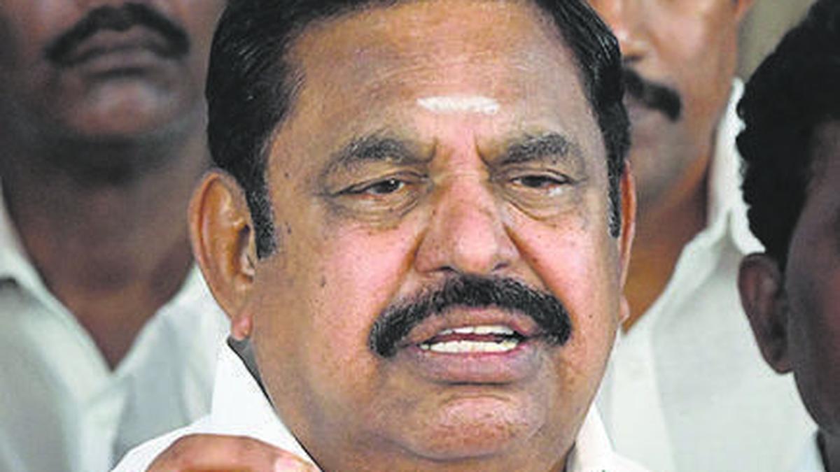 Palaniswami urges T.N. government to resolve issues of omnibus owners