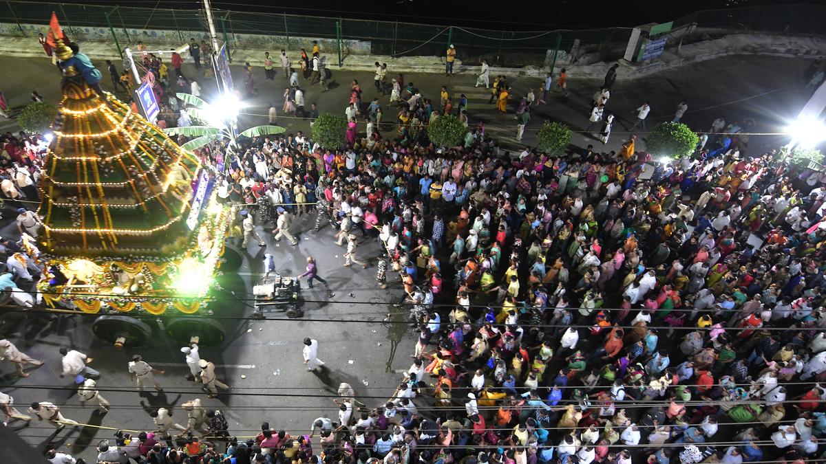 Rathotsavam a colourful affair in Vijayawada