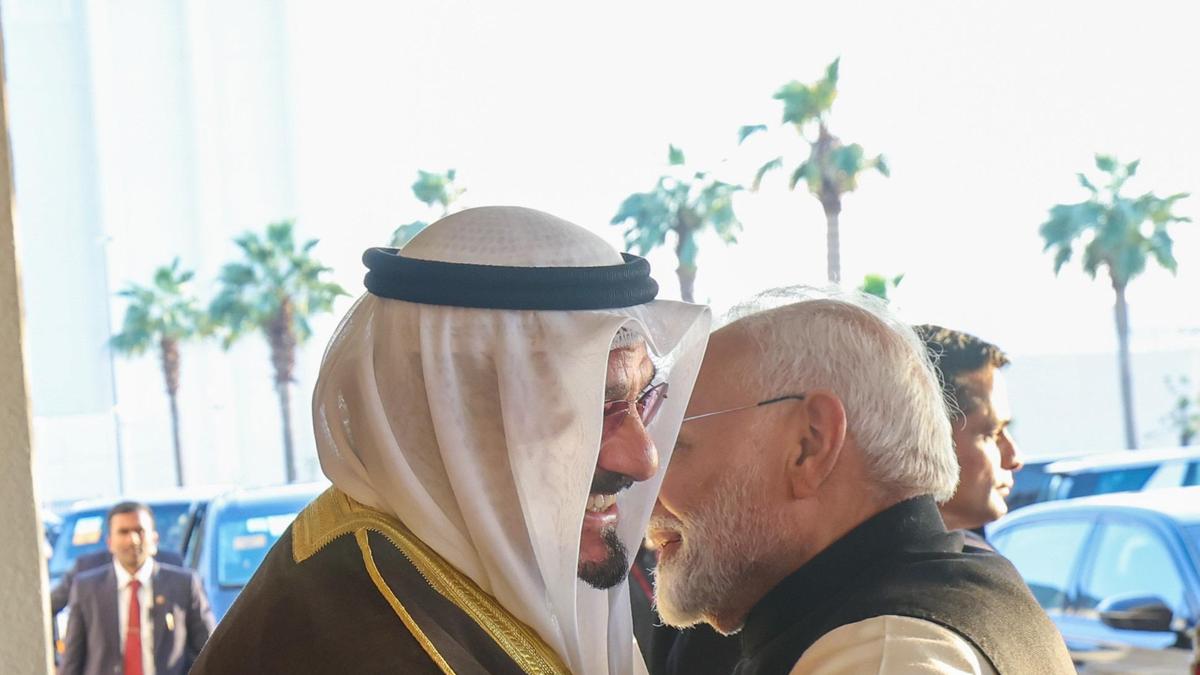 In special gesture, Kuwait PM sees off PM Modi at airport