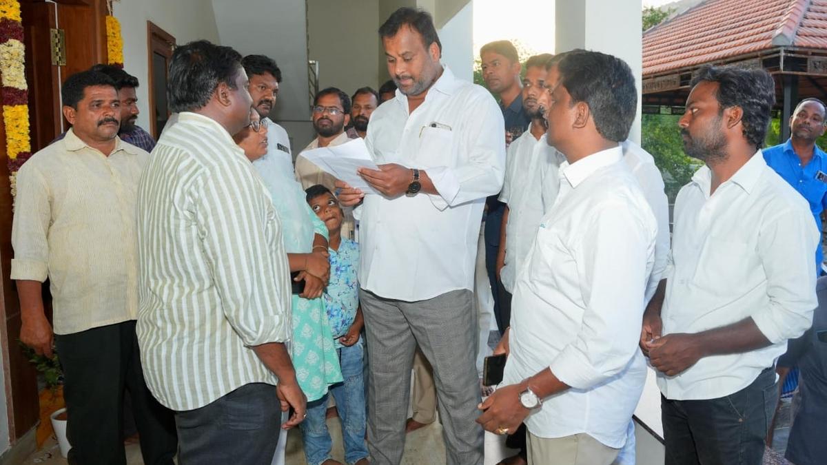 Top priority of govt. to address public grievances, says Minister
