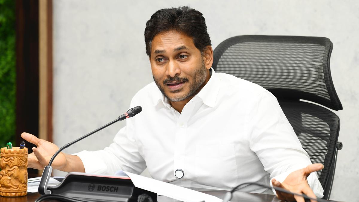 YSRCP president Jagan plans padayatra across Andhra Pradesh