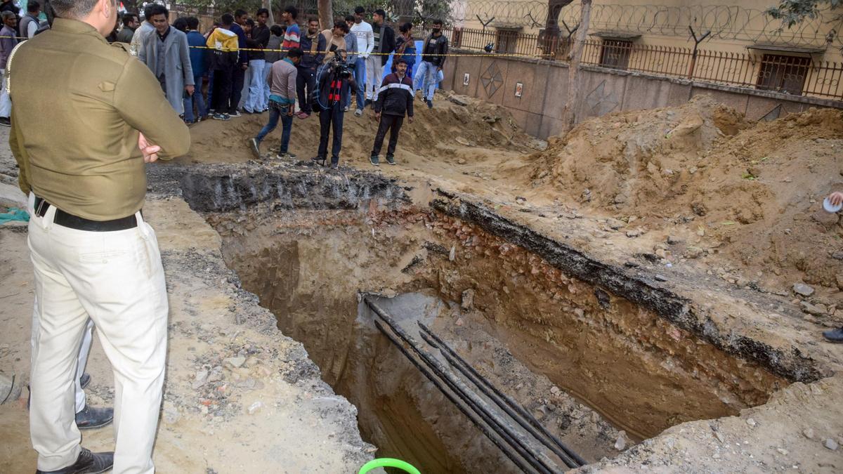 Delhi Police detains sub-contractor in biker death case