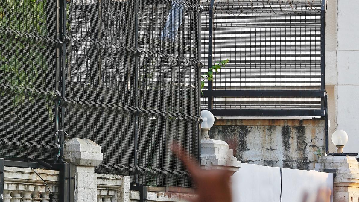 Activist told to submit proof of alleged ‘violations’ in Shah Rukh’s Mannat renovation