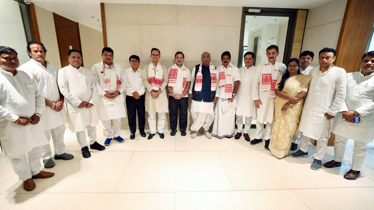  Identify people’s issues, Congress leaders tell new team in Assam 