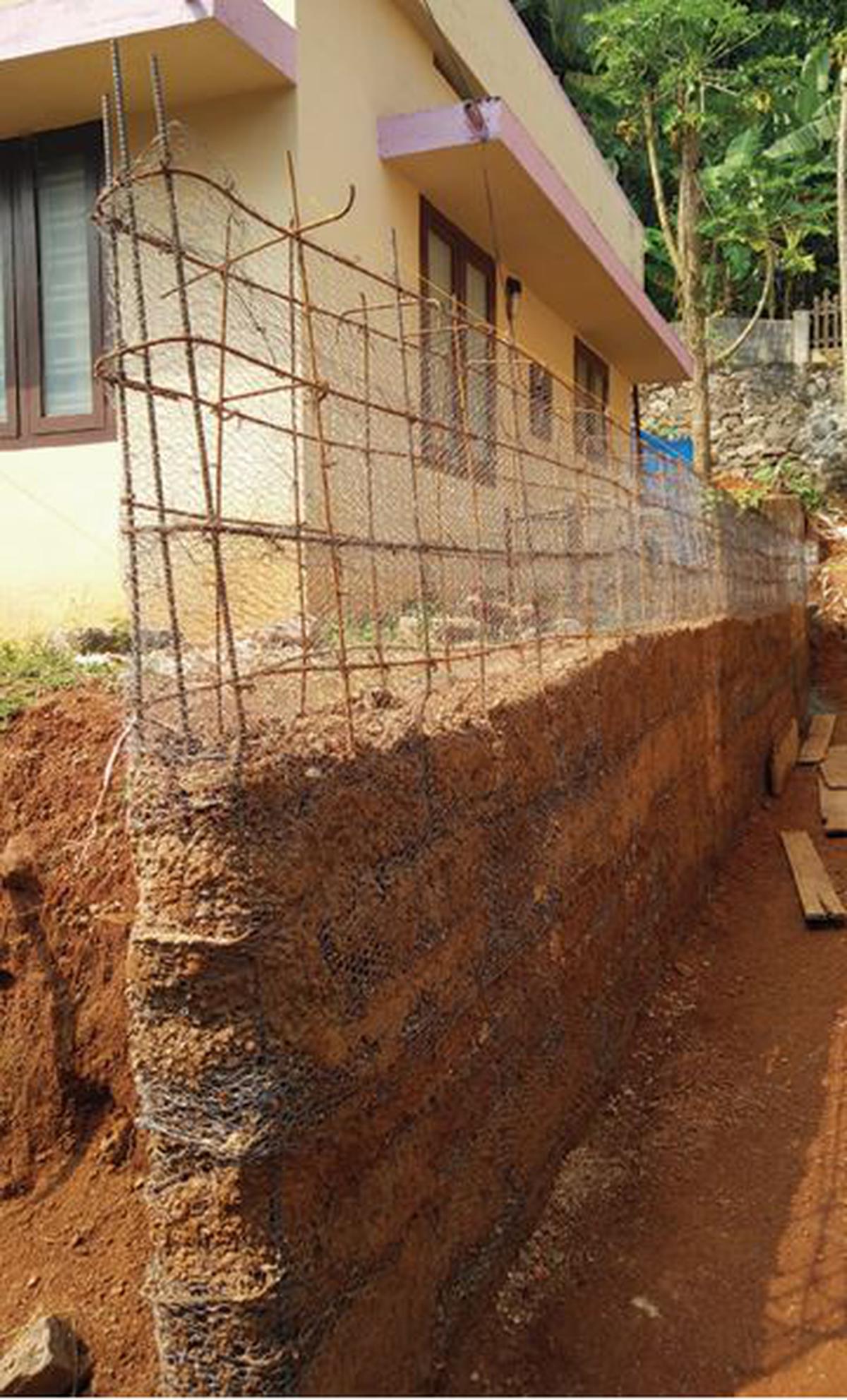 Vinu Daniel’s ‘Debris Wall’ at a house in Pathanamthitta.