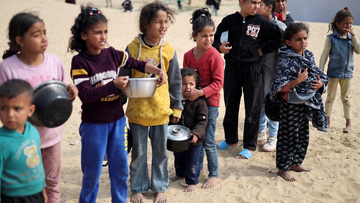 U.S. military aircraft airdrop thousands of meals into Gaza in emergency humanitarian aid operation