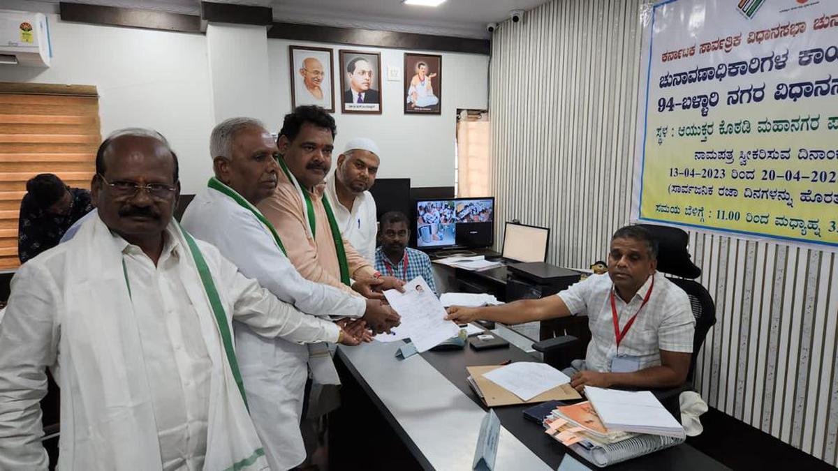 Anil Lad enters poll fray as JD(S) candidate in Ballari City