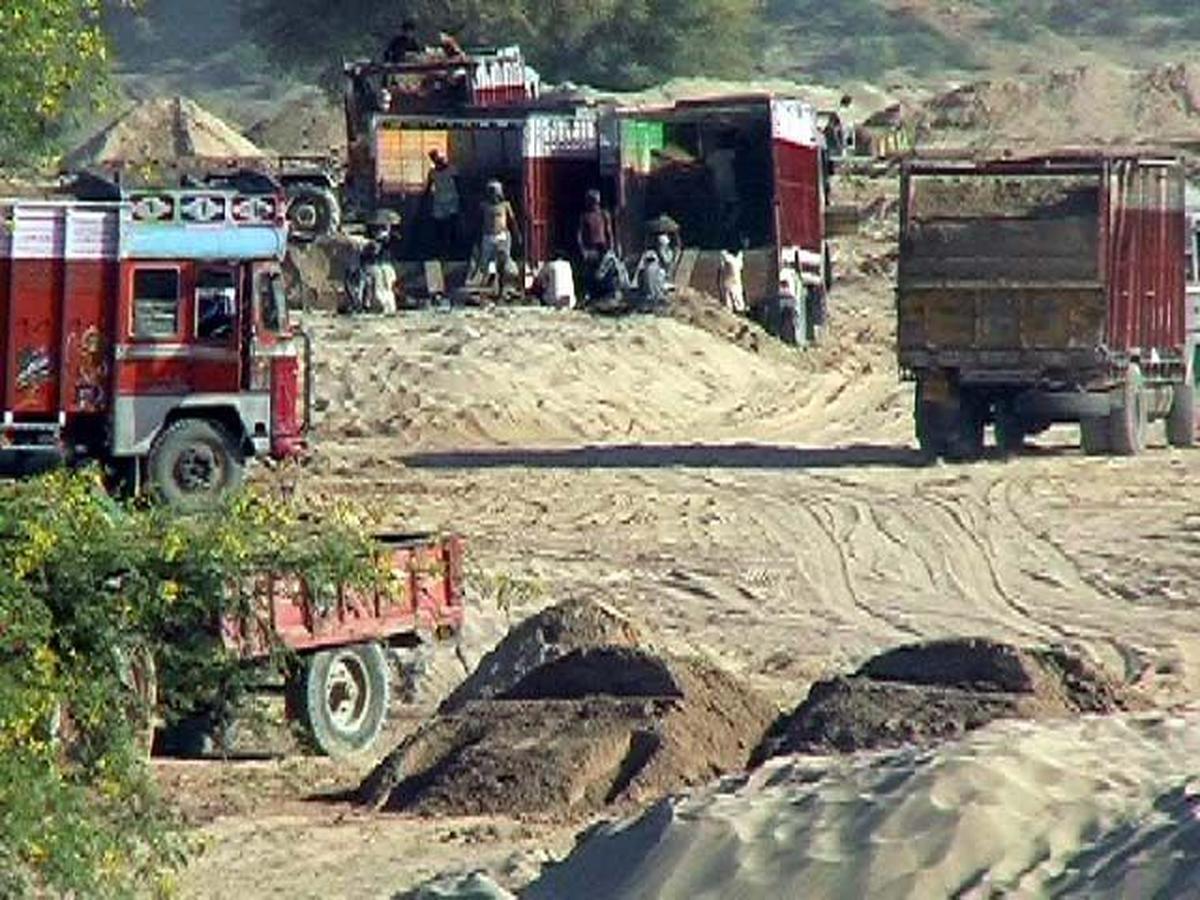 Supreme Court expresses ‘shock’ at the impunity of Chambal sand miners