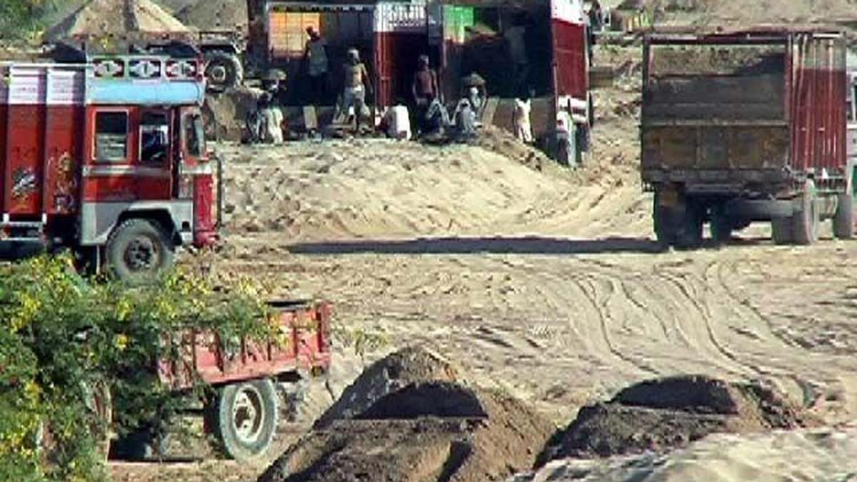 Supreme Court expresses ‘shock’ at the impunity of Chambal sand miners