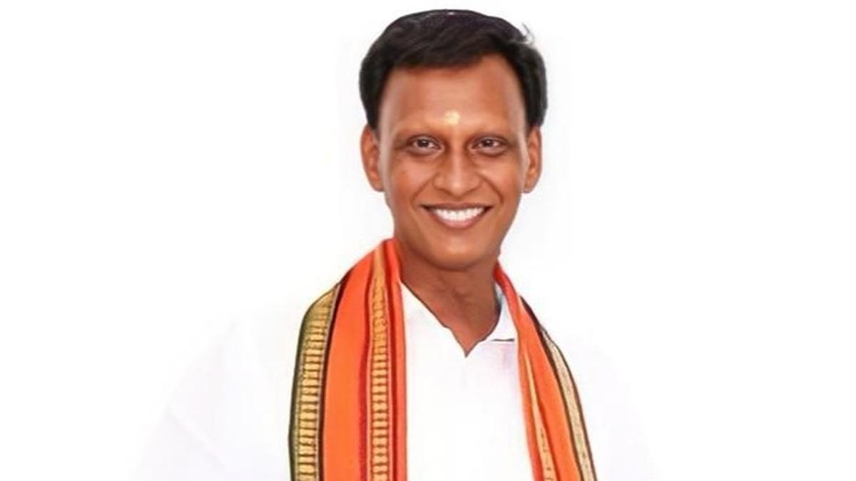 Lok Sabha polls| BJP fields K. Vasantha Rajan in Pollachi
