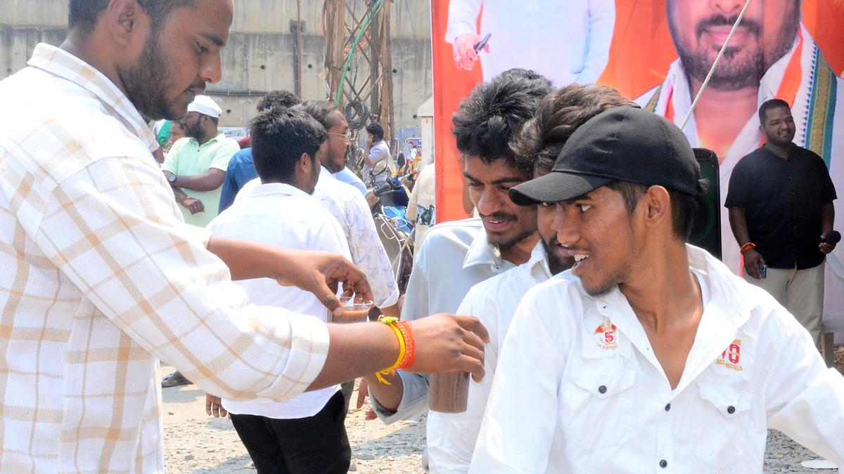 Telangana sizzles as mercury soars above 40°C across all 33 districts