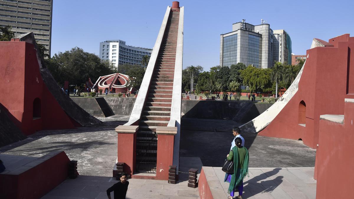 Visitors rue lack of facilities at 299-yr-old Jantar Mantar observatory