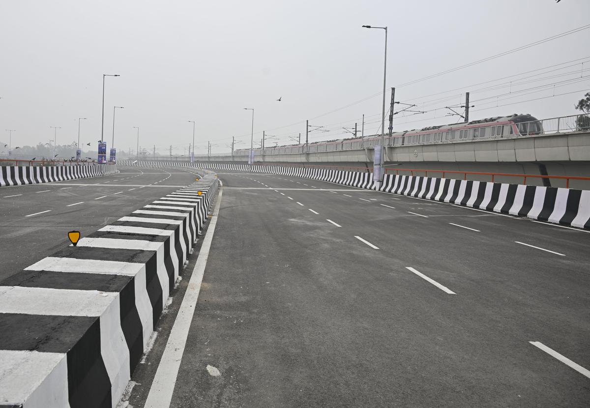 thehindu.com - Pti - Cabinet approves construction of six-lane Nashik-Solapur-Akkalkot corridor at ₹19,142 crore