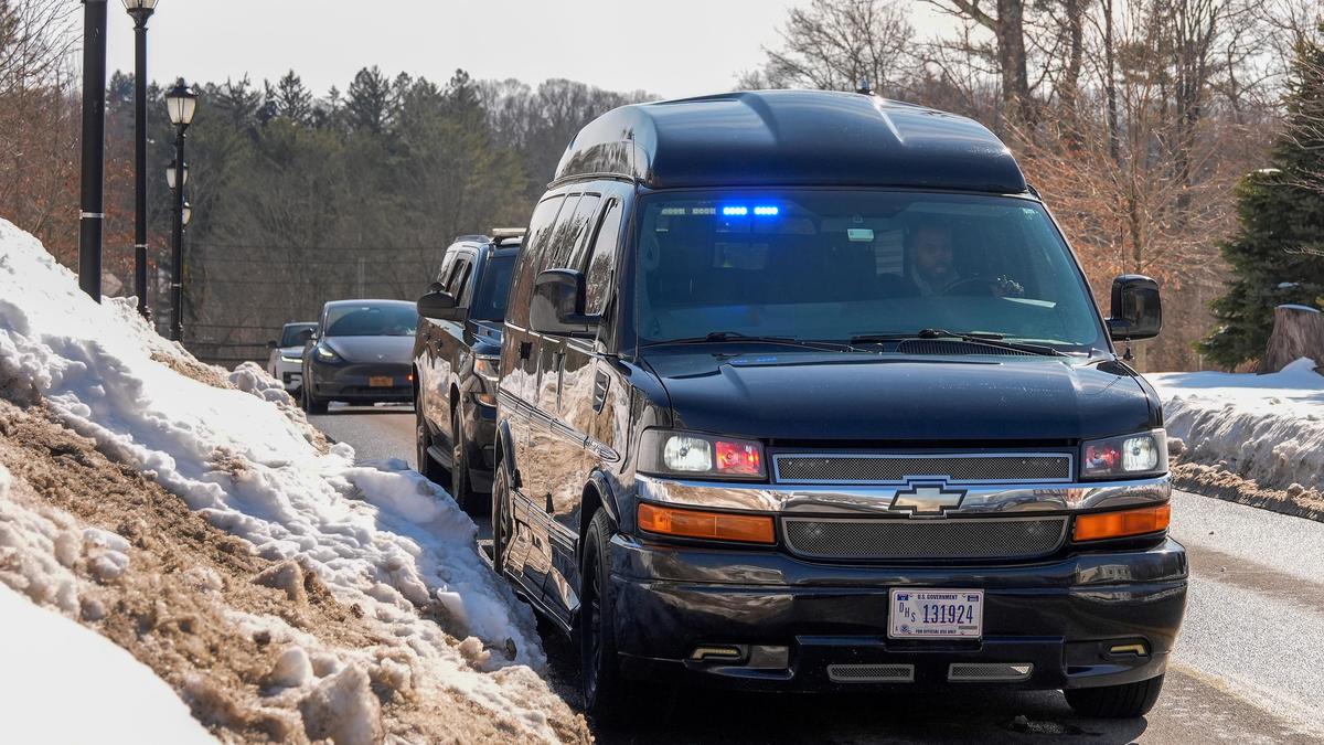 Hillary Clinton calls for Donald Trump to testify as she faces U.S. House Epstein panel