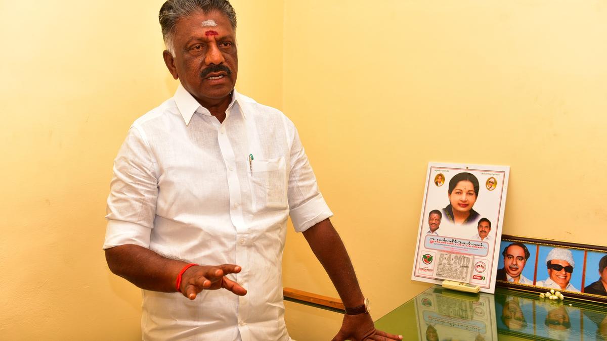 Panneerselvam blames DMK regime over non-allotment of 500 MBBS seats