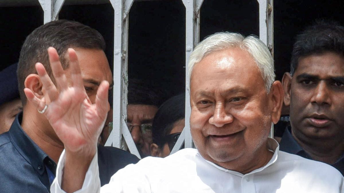 Nitish government doubles honorariums of cooks, watchmen, health instructors at schools