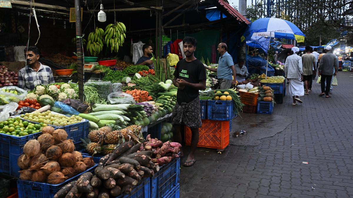 Traditional players in Onam market struggle to find their feet as e-commerce gains currency